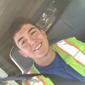 Meet your Posher, Luis